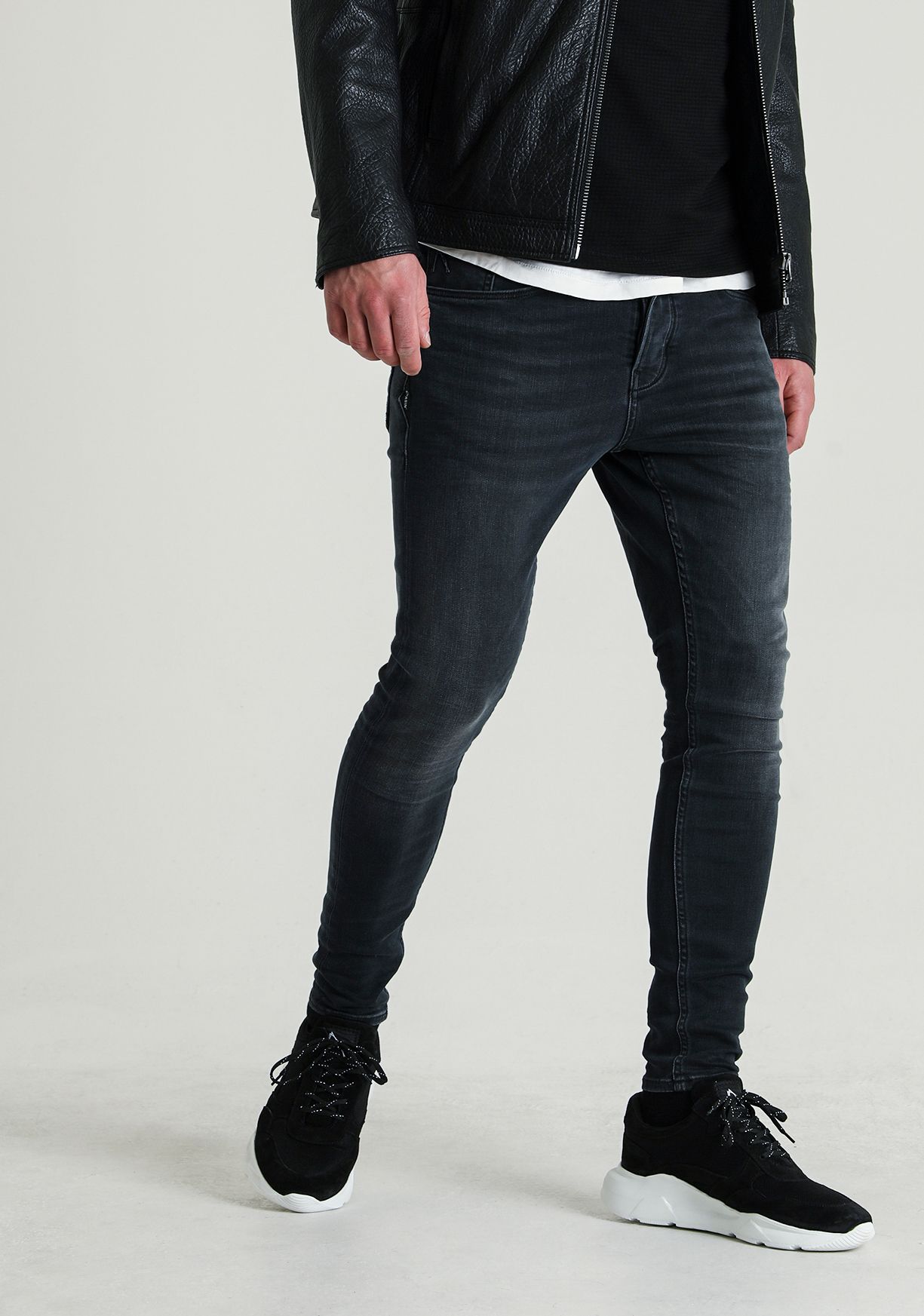 Iggy Middle Jeans - Chasin' EN