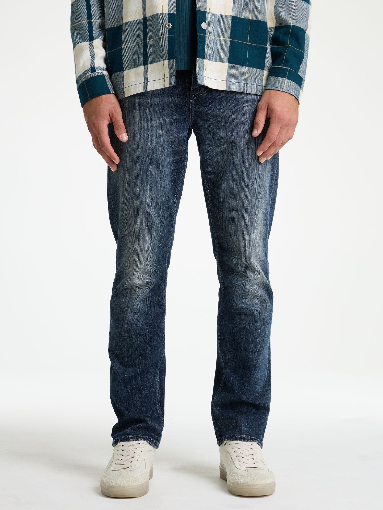 CHASIN' Jeans Tavon Rogue