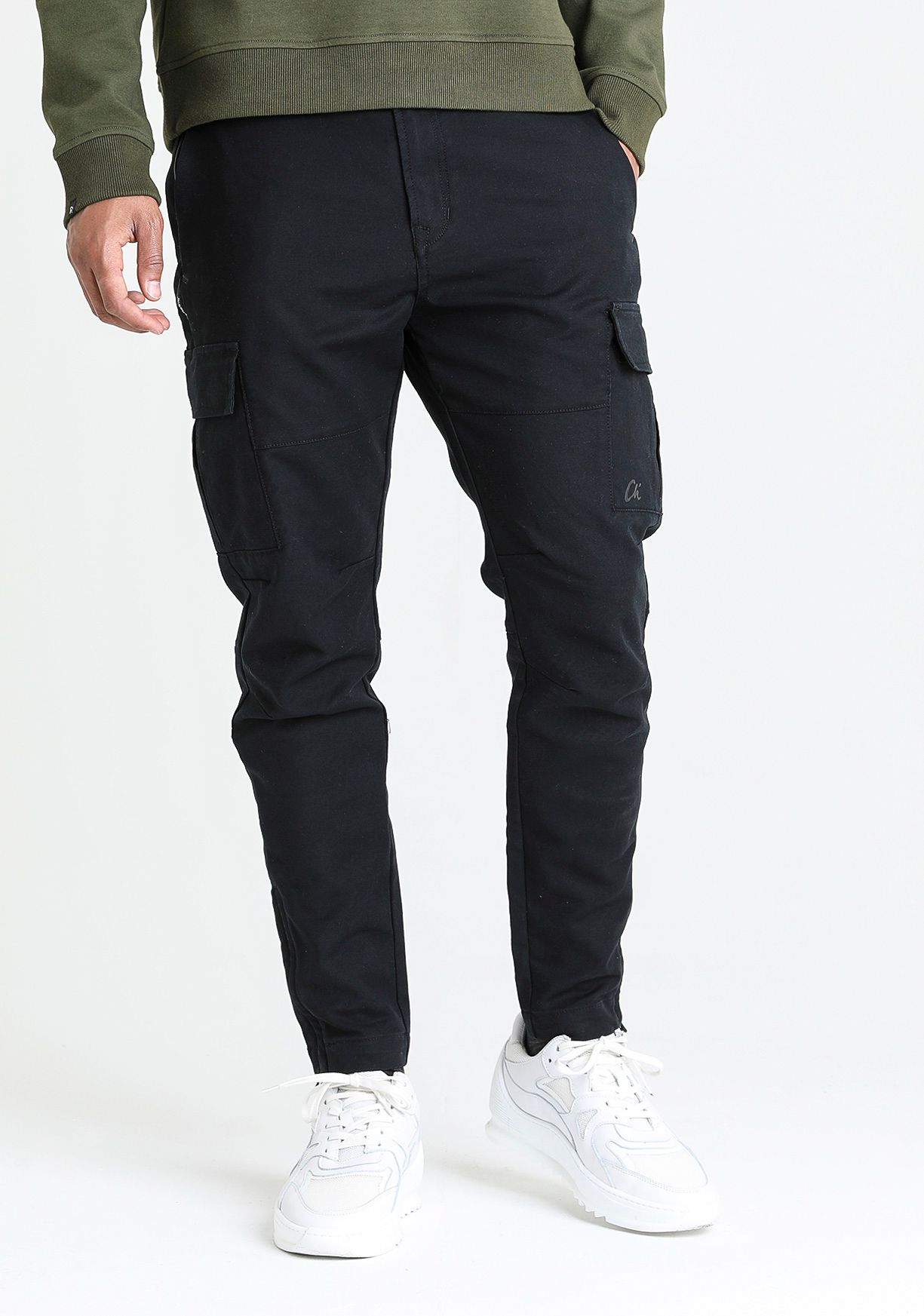 skinny fit tech pants