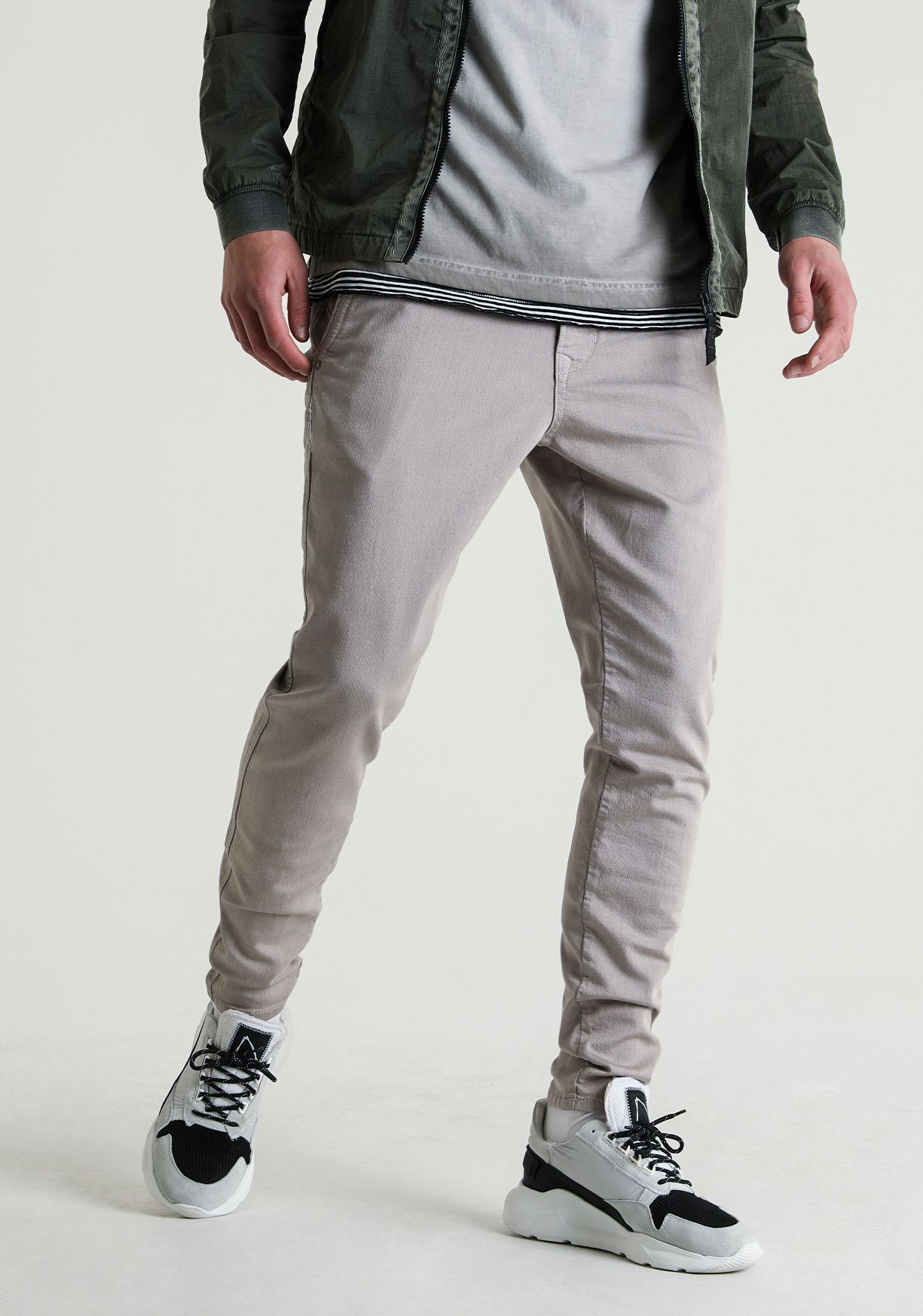 Trigger.L Trope Pants - Chasin' EN