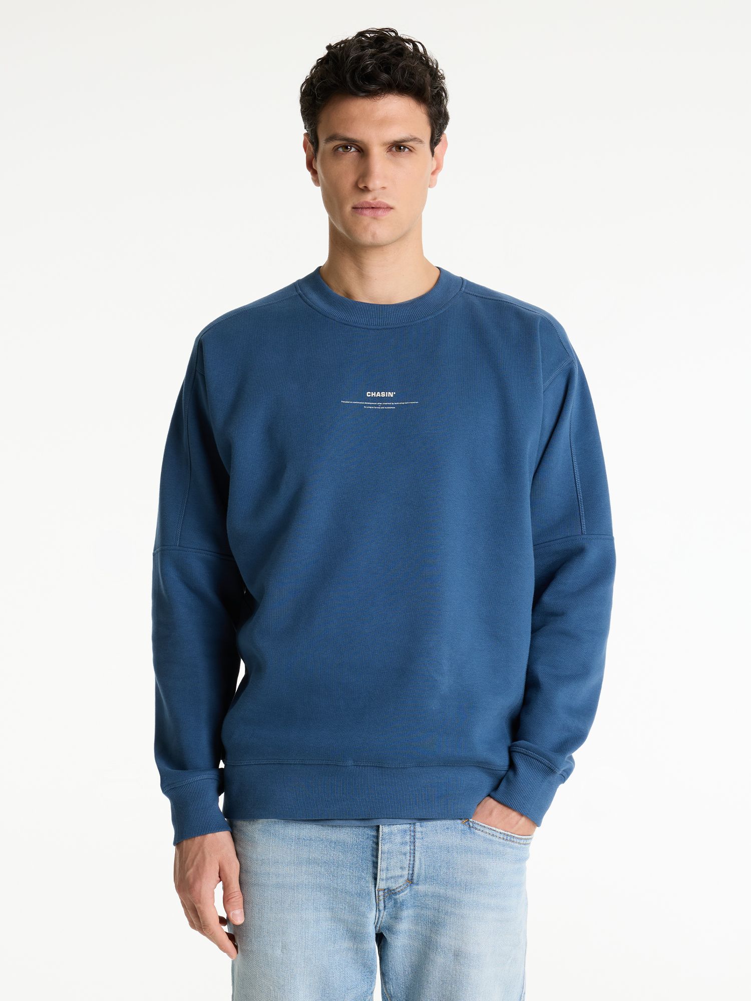 CHASIN' Sweaters Regent Round