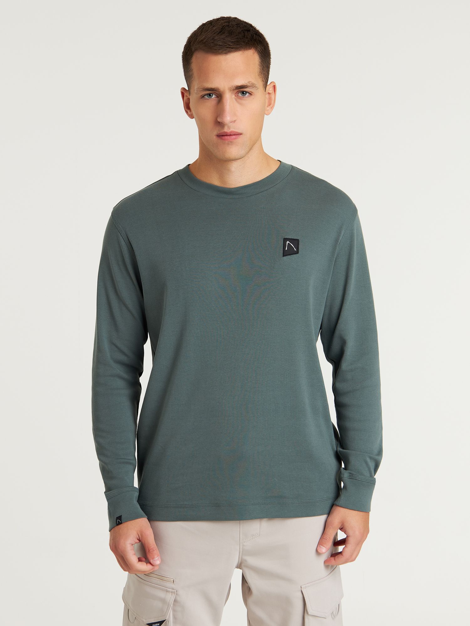 CHASIN' Longsleeves - Check 'm now! | The Official Online