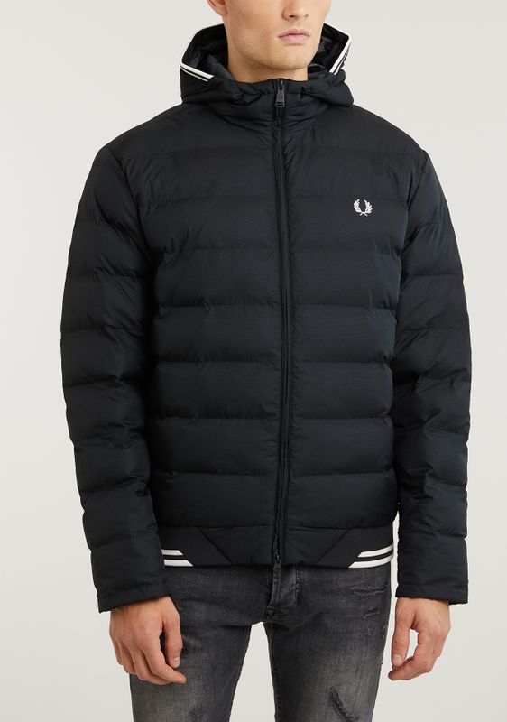 Buiten adem patroon Controle Fred Perry HOODED INSULATED Jassen - Score