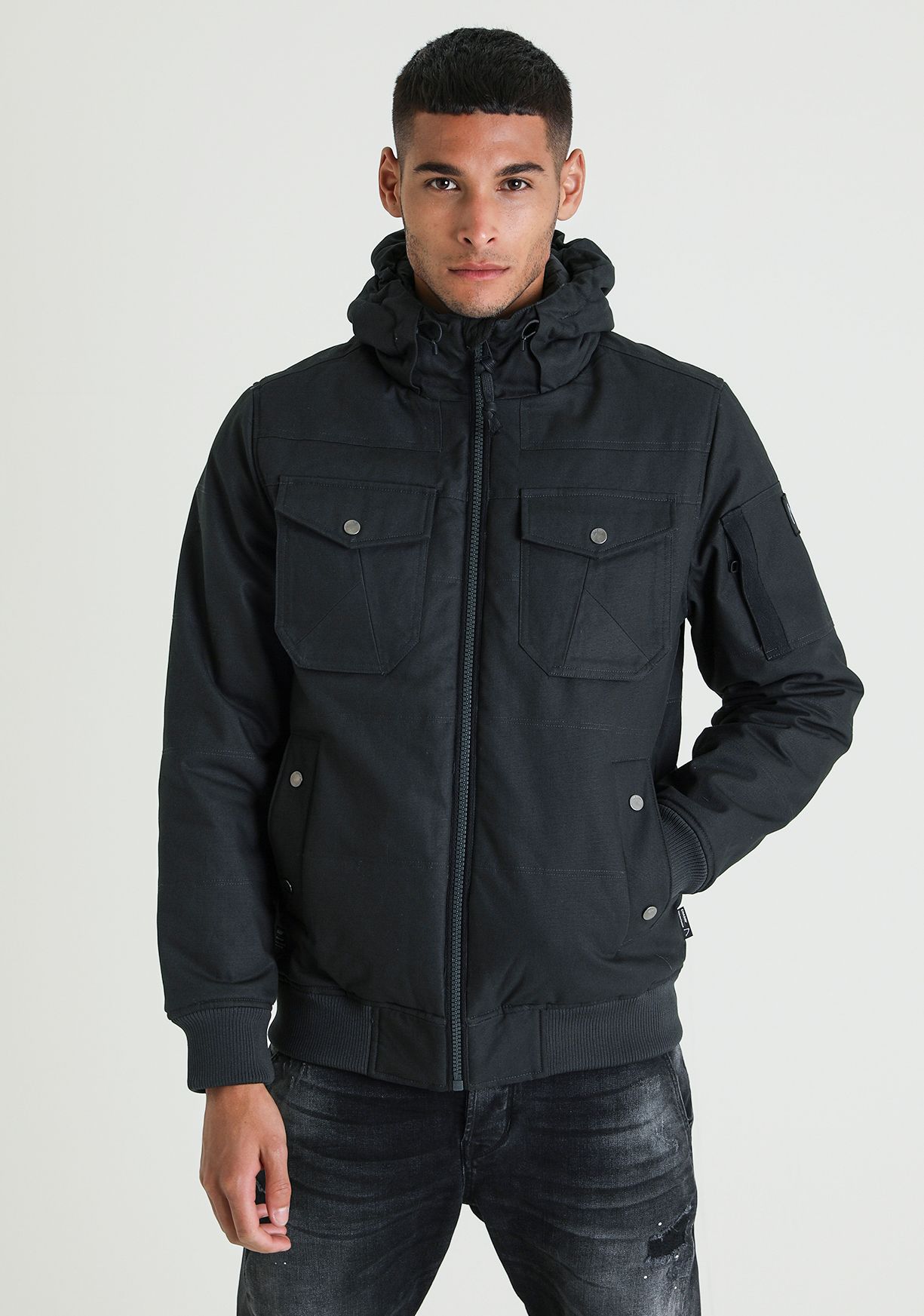 LEWIS WOODS Jackets - Chasin' EN